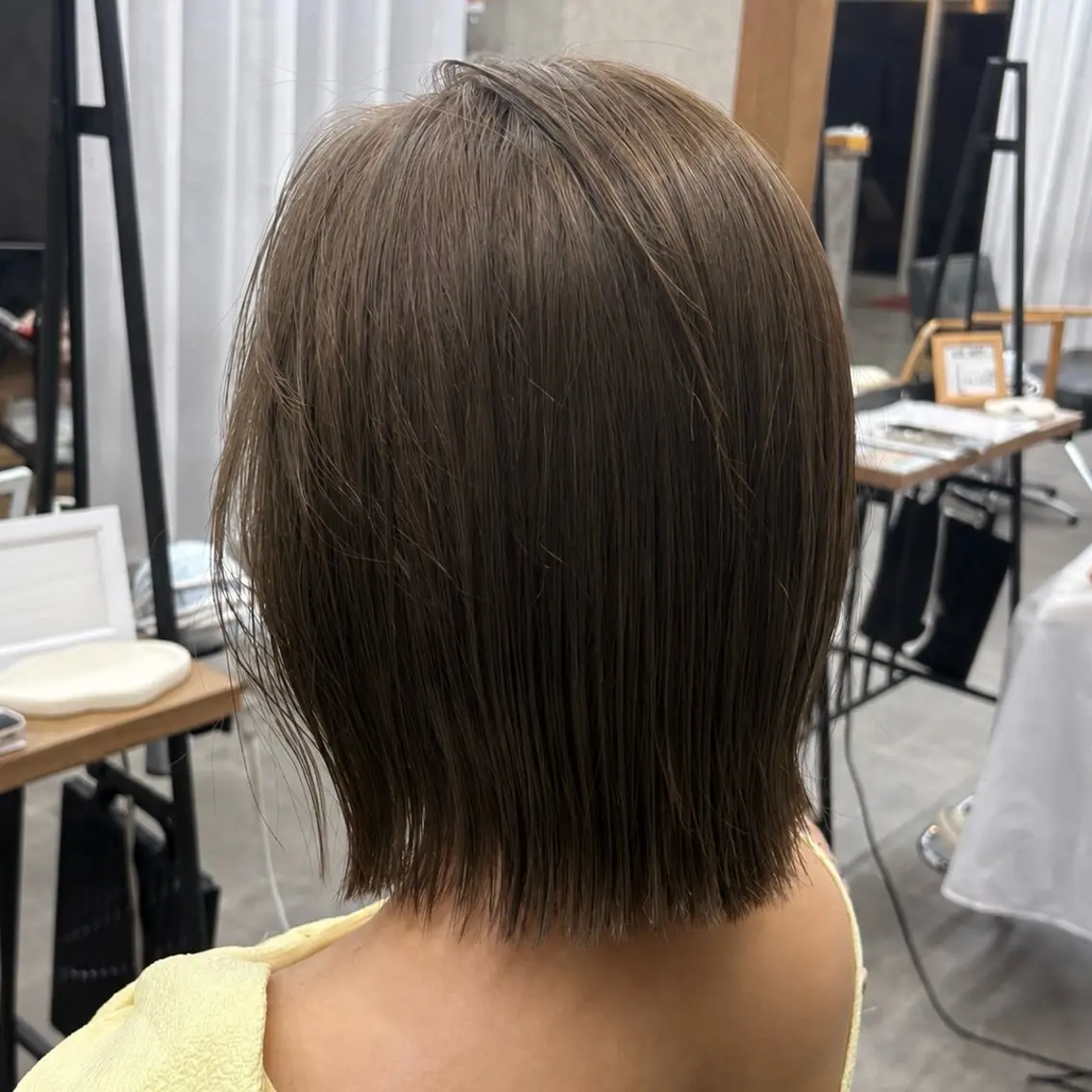 ショート カラー ブラウンカラー オリーブブラウン ボブ カット momo🎀毛流れ /ニュアンスのヘアスタイル