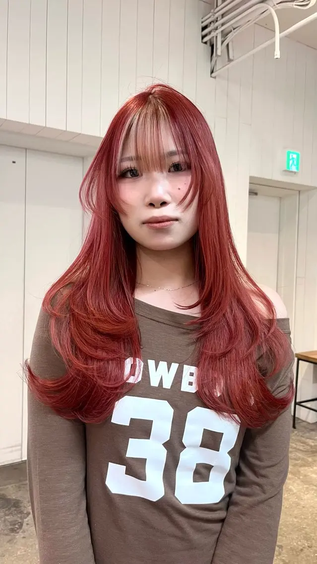 ロング レイヤーカット トリートメント フカミ マナカのヘアスタイル