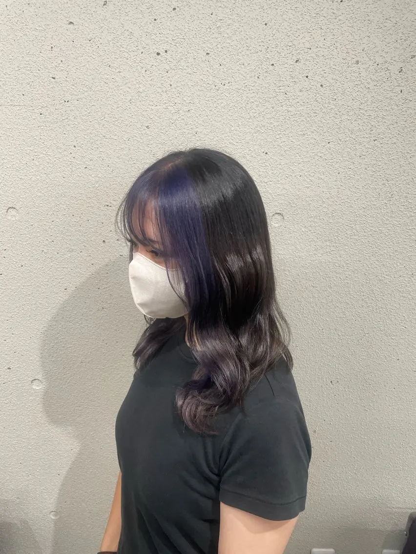 ロング カラー ベージュカラー デザインカラー パープルカラー ホワイトベージュ 田川 聖菜のヘアスタイル
