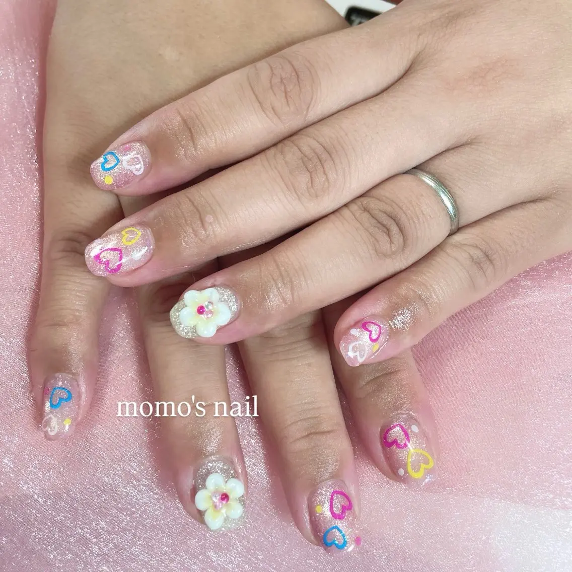 ネイル ハンドネイル momo's nail emiのネイルデザイン