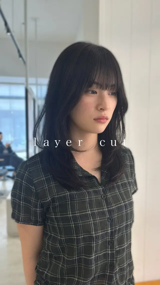 ミディアム ミディアムレイヤー レイヤーカット hair shioのヘアスタイル