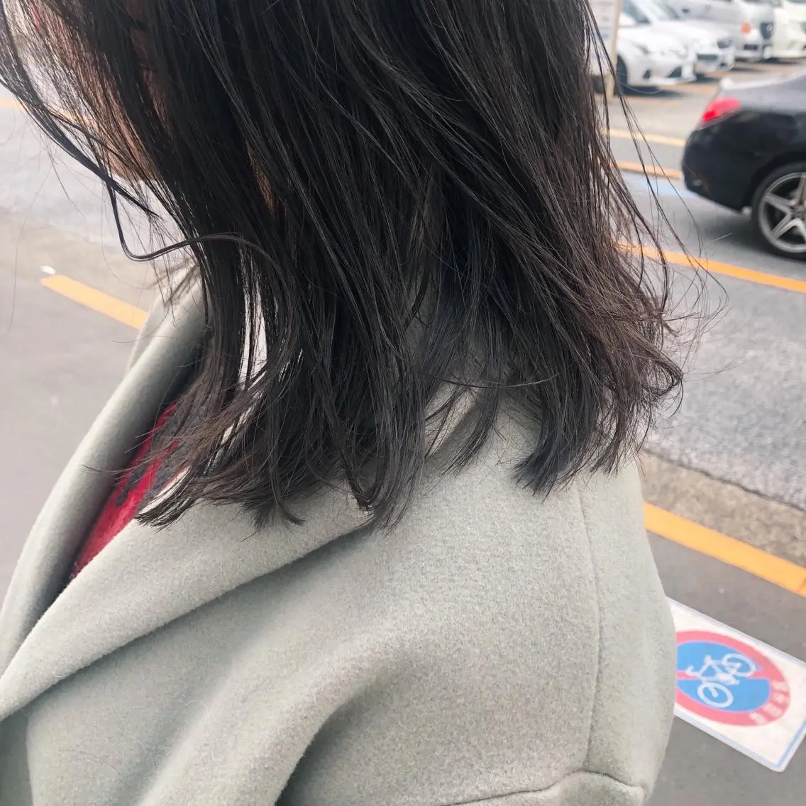 ミディアム カット ヘアカラー トリートメント 吉川 愛美李のヘアスタイル