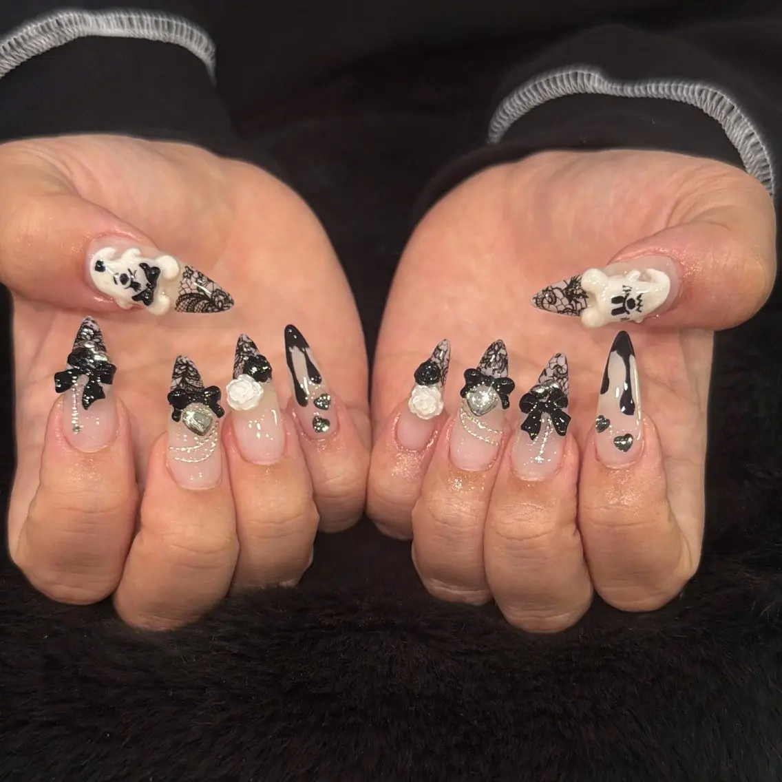 ネイル チークネイル 長さ出し フレンチネイル ガーリー ハロウィン ハンドネイル HikariNail Ikebukuroのネイルデザイン
