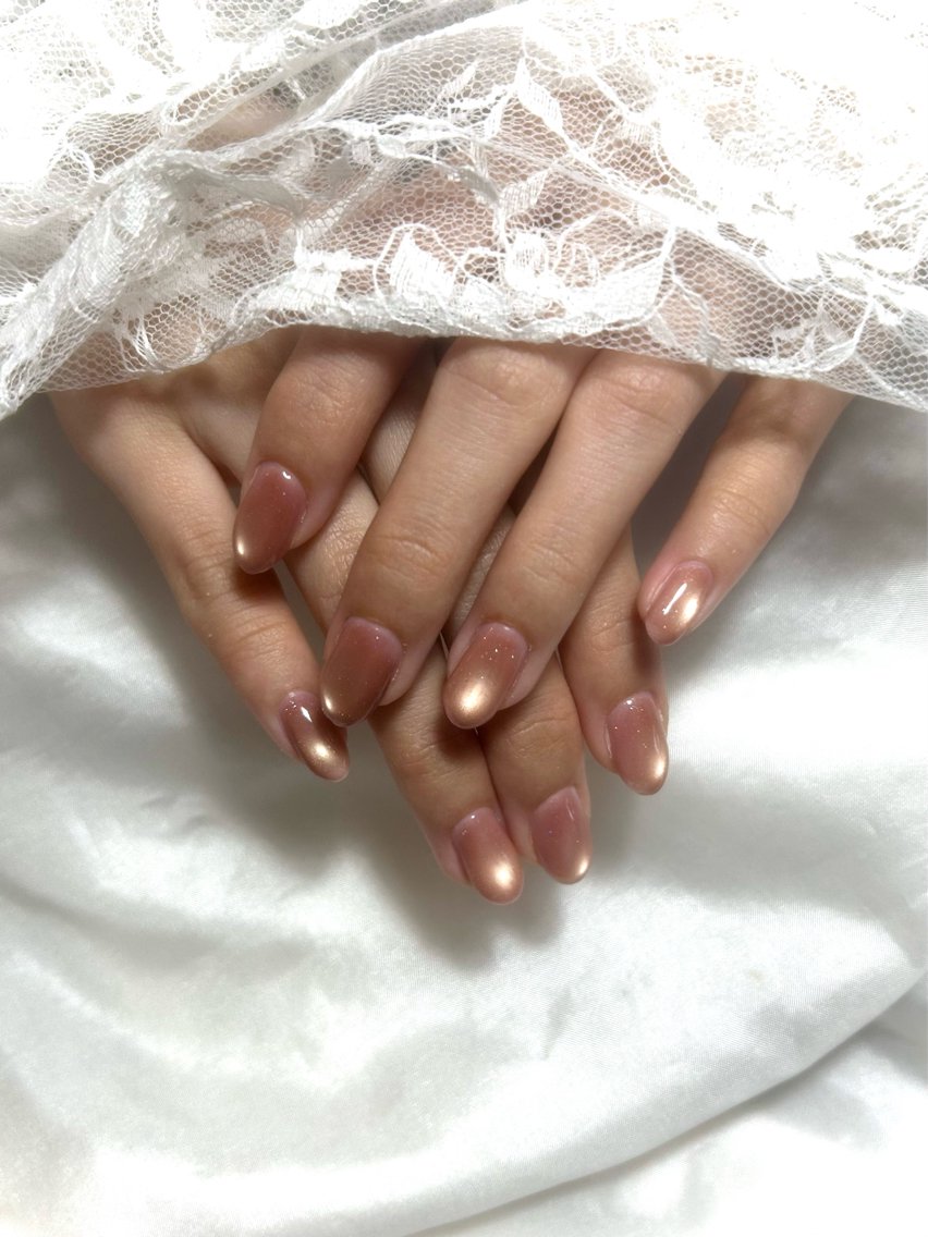 ショート ハンドネイル pas á pas 🩵💛minoriのネイルデザイン