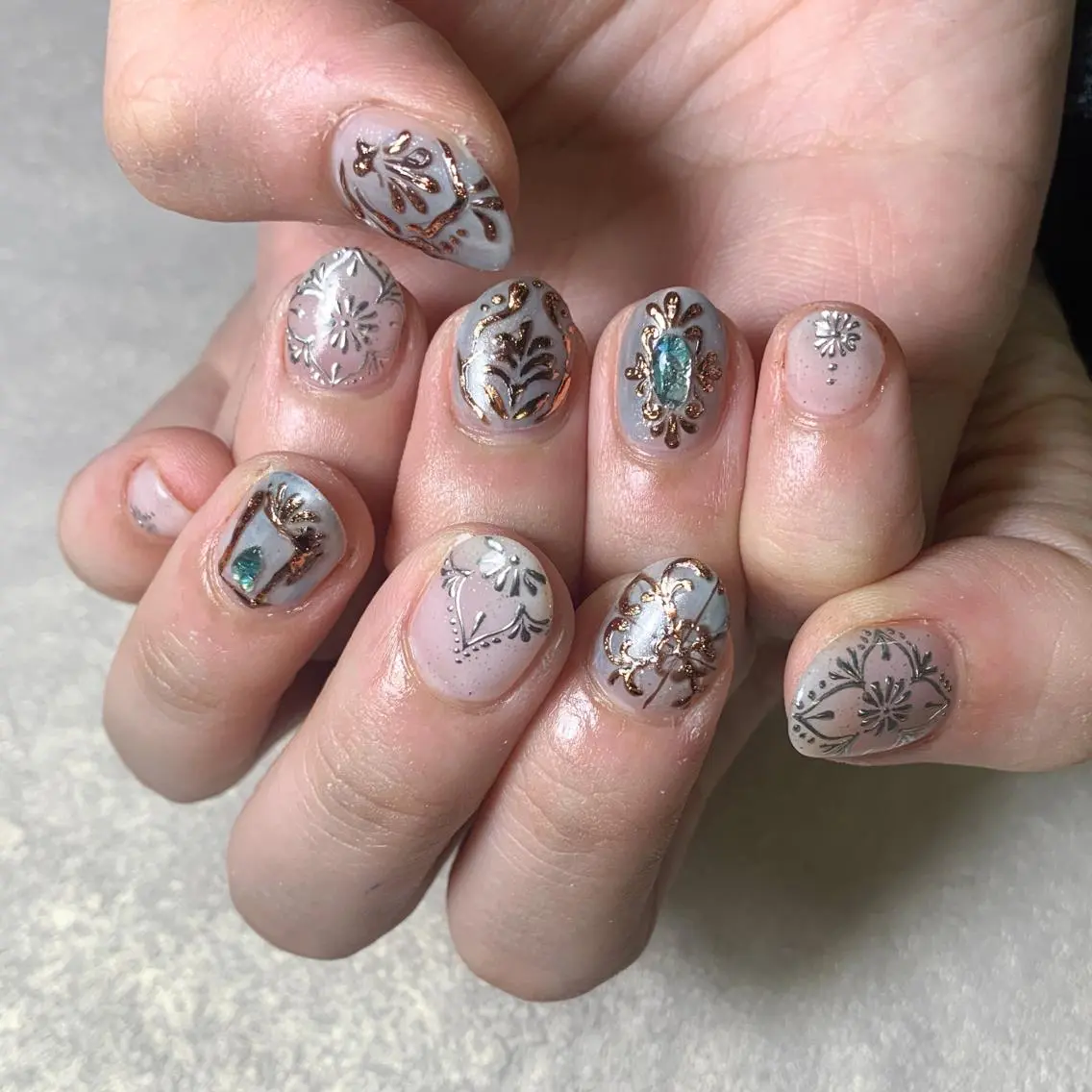 ネイル ハンドネイル FIORITURA aiのネイルデザイン