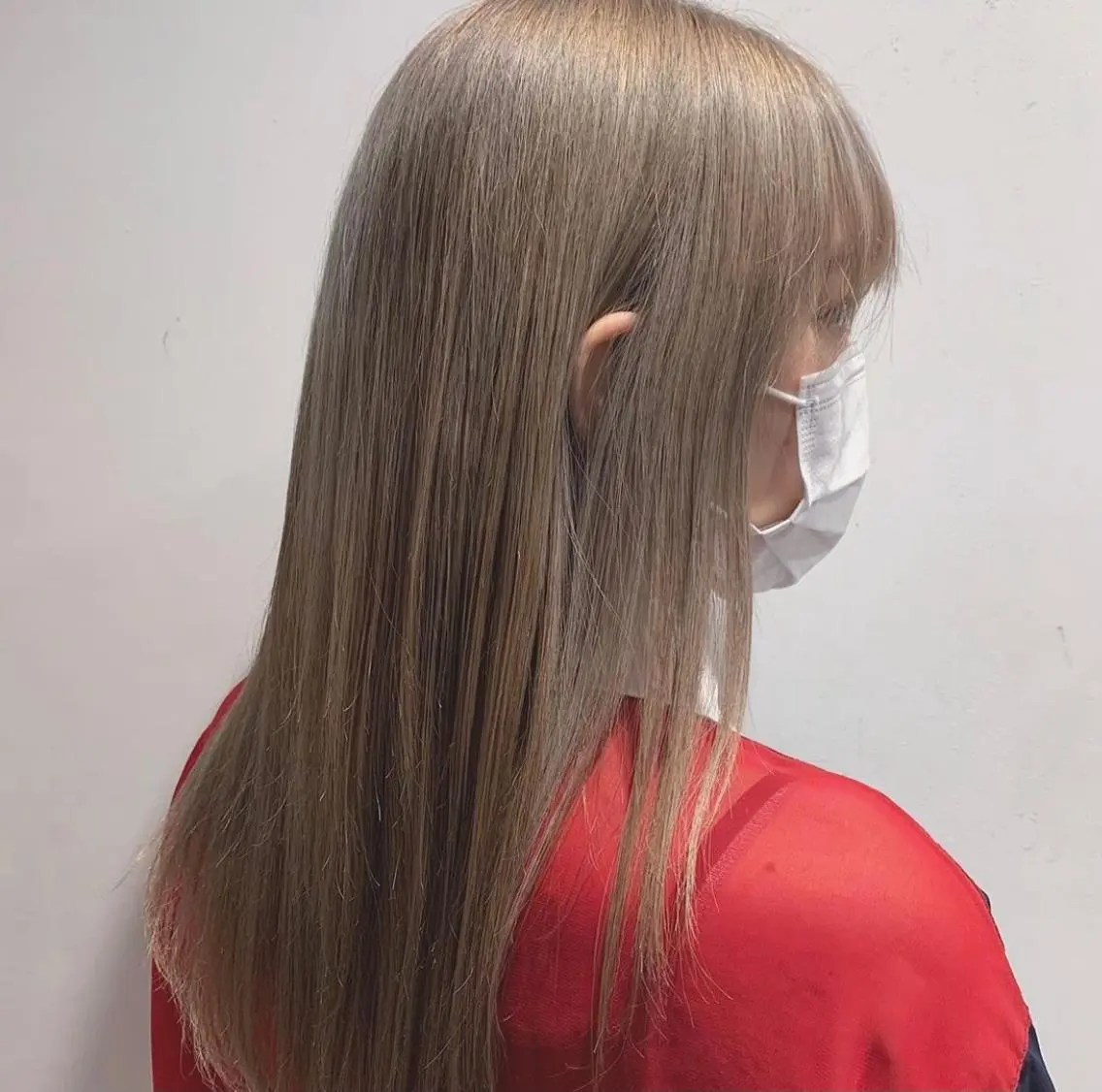 セミロング WISTERIA KAORUのヘアスタイル