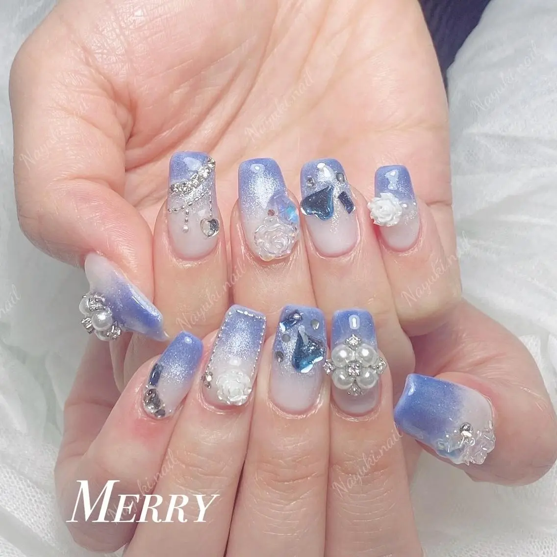 ネイル ハンドネイル ハンドケア 🦋 Queenieのネイルデザイン