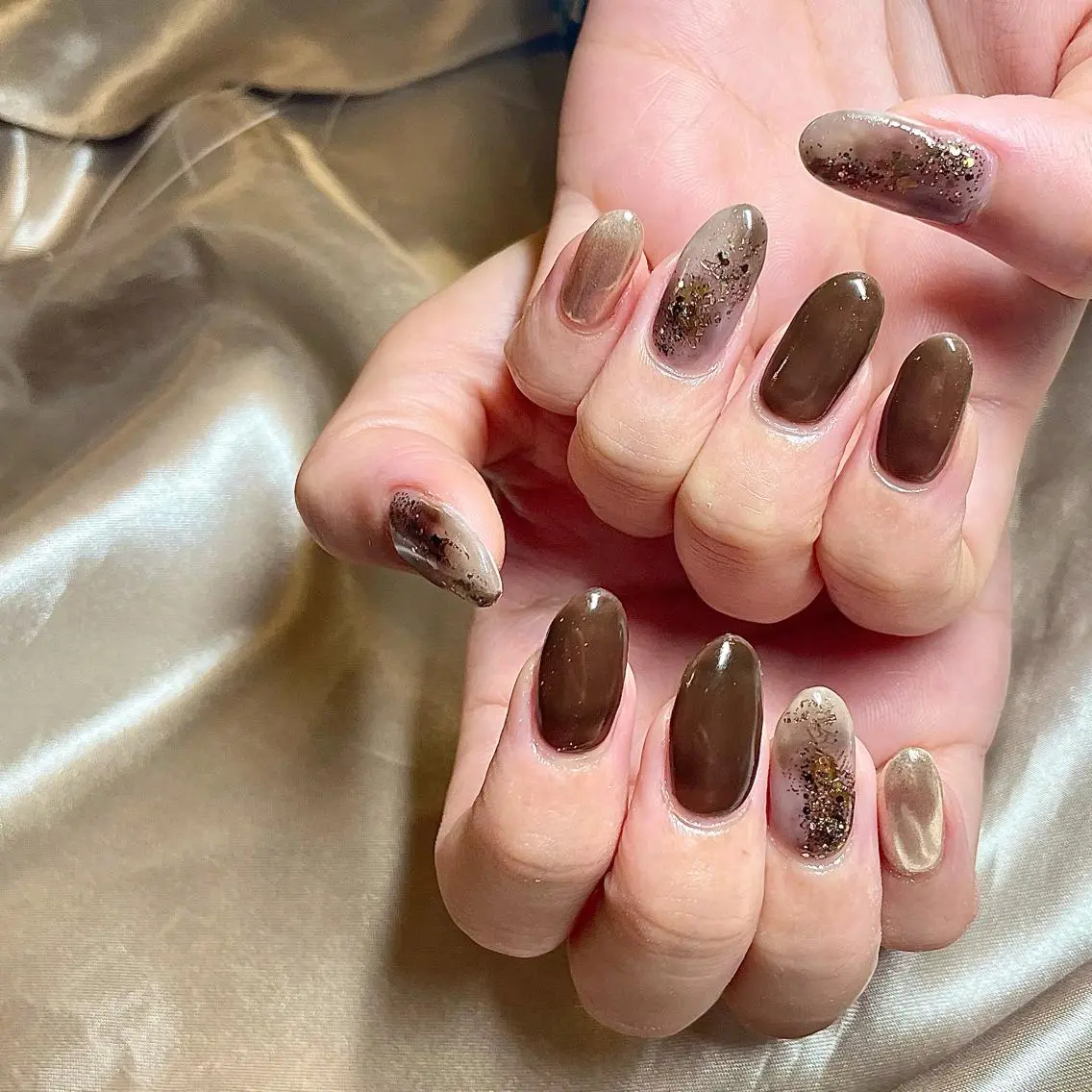 セミロング カラー パーマ ヘアアレンジ メンズ キッズ ネイル マツエク・マツパ ブラウンカラー シアーブラウン カラーマツエク ブラウン el. by Aoのネイルデザイン