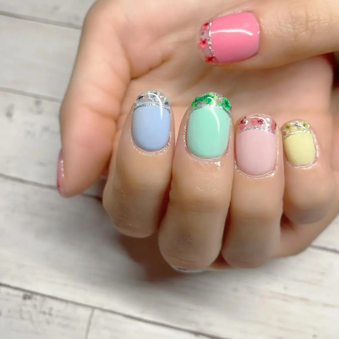 ネイル ハンドネイル y39nail toshiのネイルデザイン