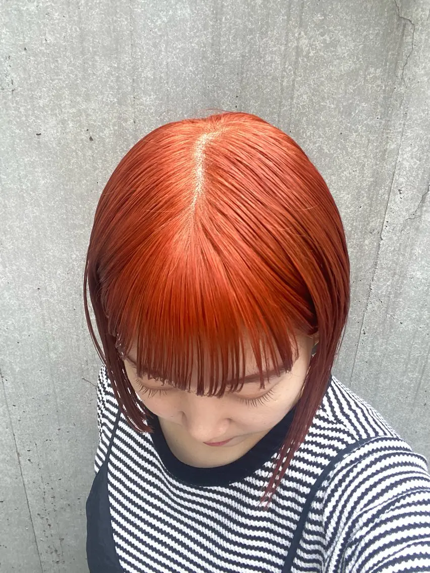 ショート カラー オレンジ 艶髪／レイヤー／ 垢抜け🩵／MARIのヘアスタイル