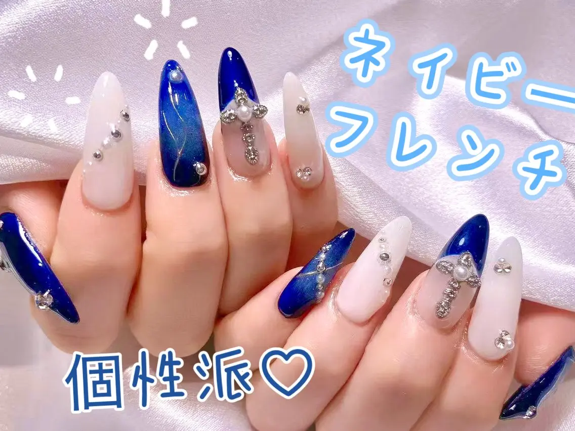 ネイル チークネイル フレンチネイル ジェルネイル ハート ホログラムネイル ハンドネイル 美爪パラジェル導入店 Sunnilyのネイルデザイン