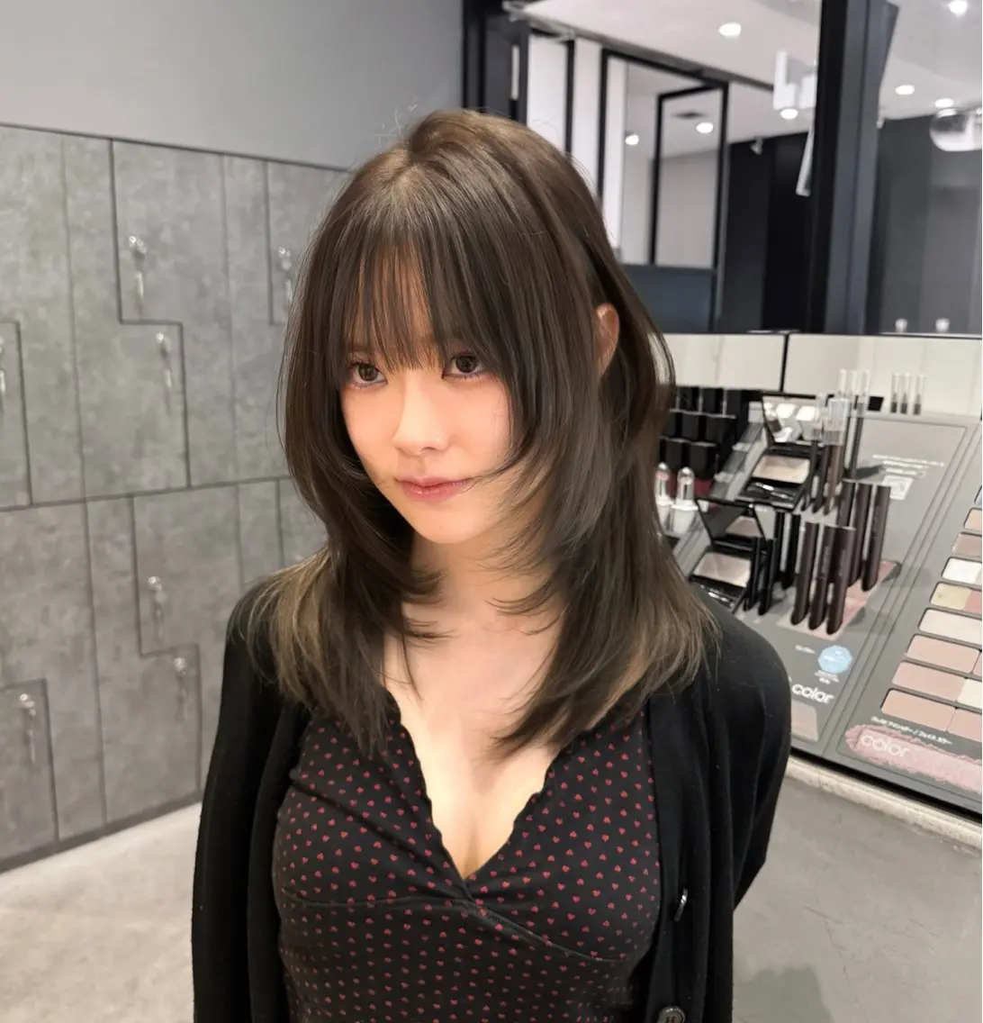 ミディアム 伸ばしかけ 韓国風ヘア レイヤーカット 奥山 みのりのヘアスタイル