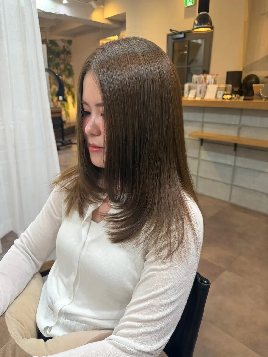 セミロング ITO ERIのヘアスタイル