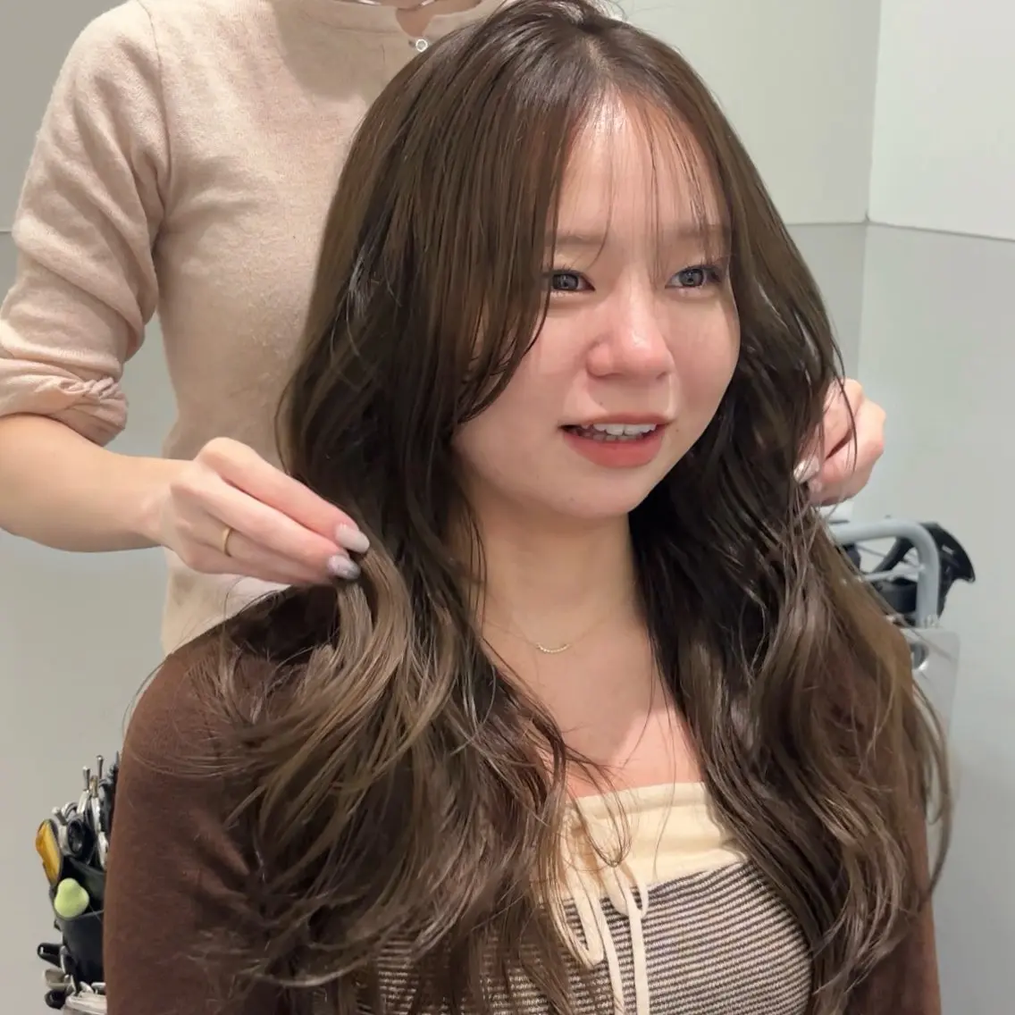 ロング カット ヘアカラー トリートメント 盛れる透明感カラー momokaのヘアスタイル