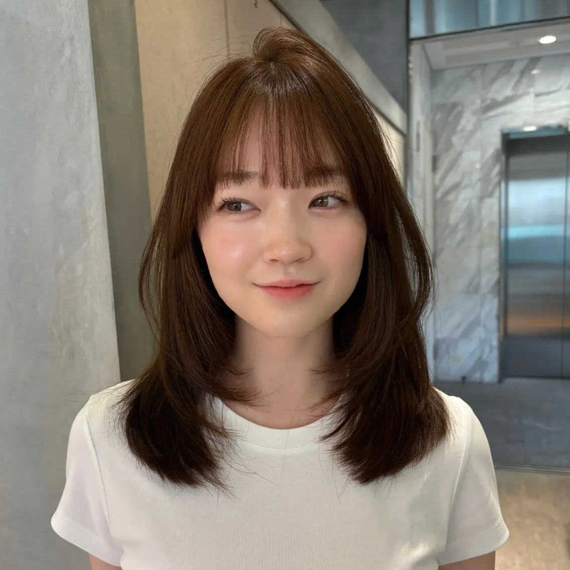 ミディアム カラー ミディアムレイヤー ベージュカラー ブラウンカラー 透明感カラー マロンブラウン カット ヘアカラー トリートメント 顔周りレイヤーカット /髪質改善/ゆう🤍のヘアスタイル