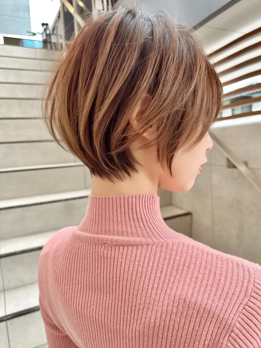 ショート カラー カット ヘアカラー トリートメント 美髪縮毛矯正✨🫧 レイヤー川村利幸のヘアスタイル