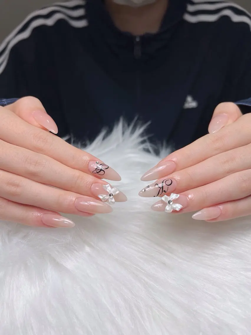ネイル オーロラネイル ボルドー ブラウン 氷ネイル・うるうるネイル キラキラネイル ハンドネイル Sora  Nail 長さ出し専門店のネイルデザイン