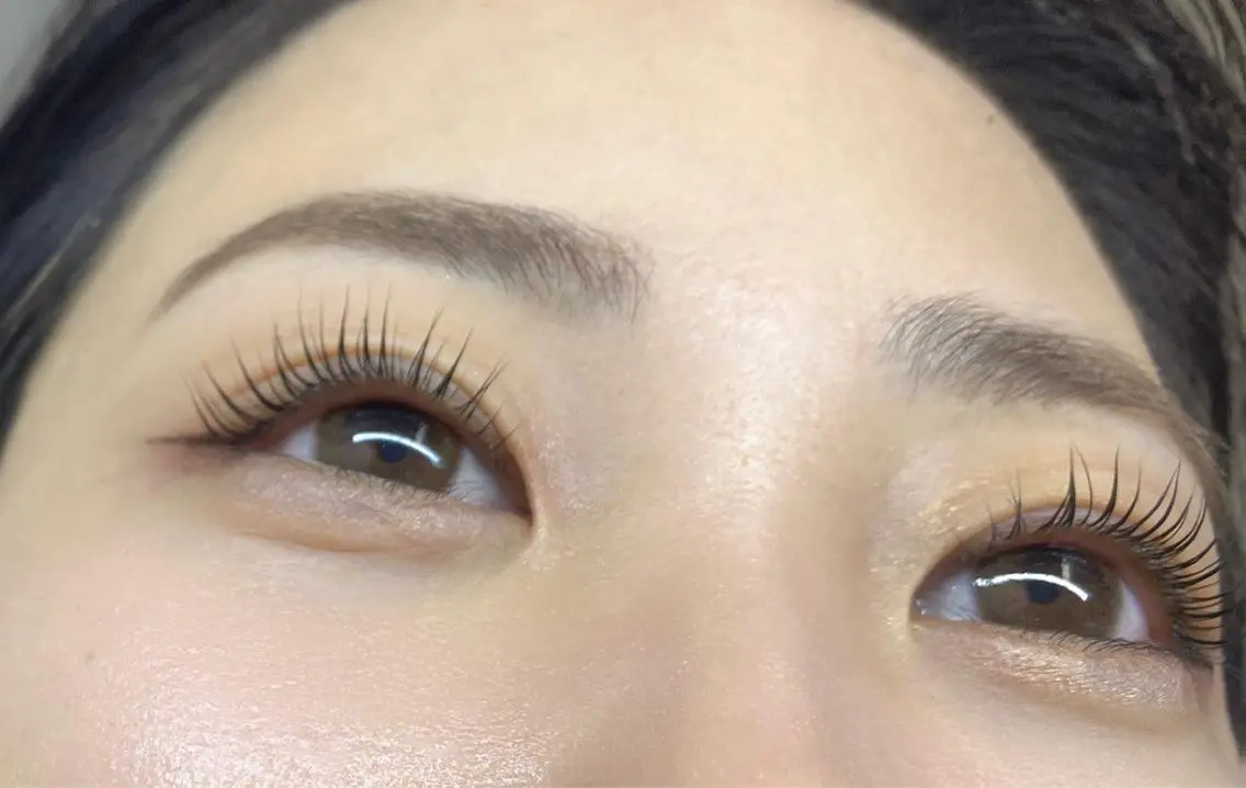 マツエク・マツパ パリジェンヌラッシュリフト EILIS& EYEのマツエク・マツパデザイン