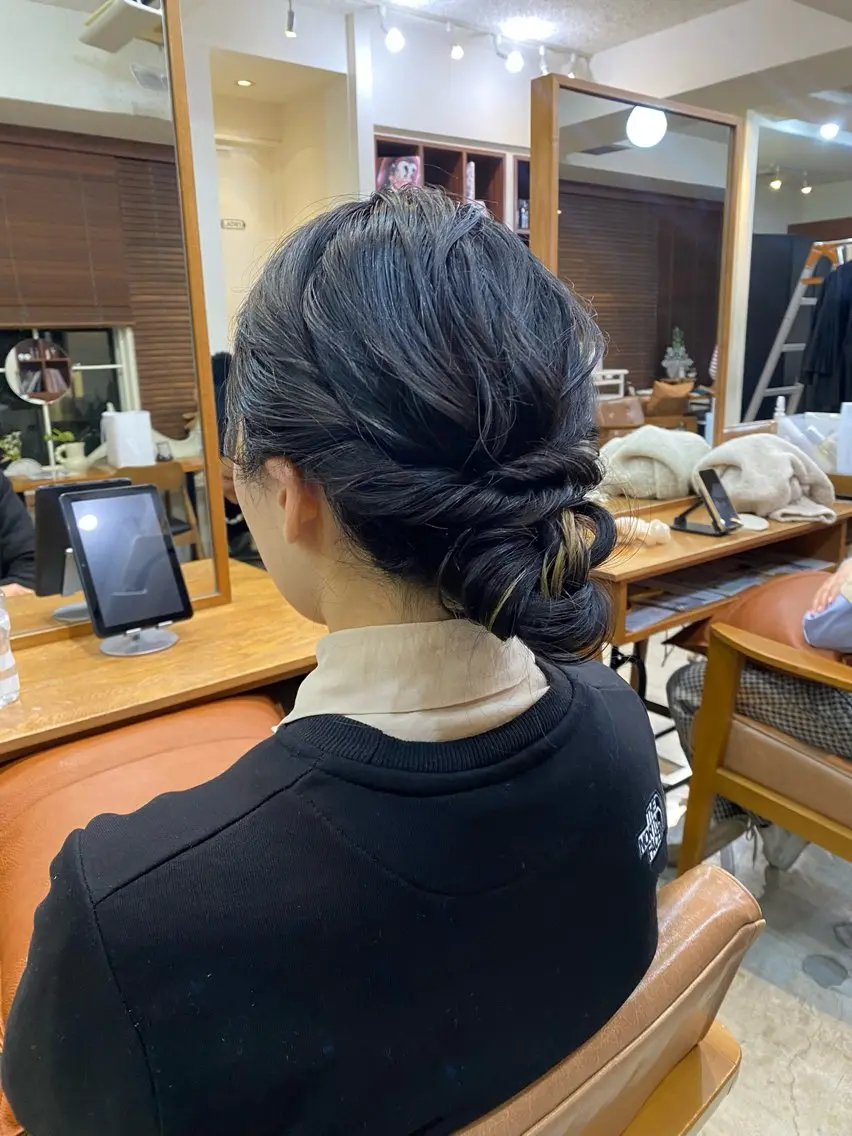セミロング ヘアアレンジ まつ毛パーマ/ ゆうかのマツエク・マツパデザイン