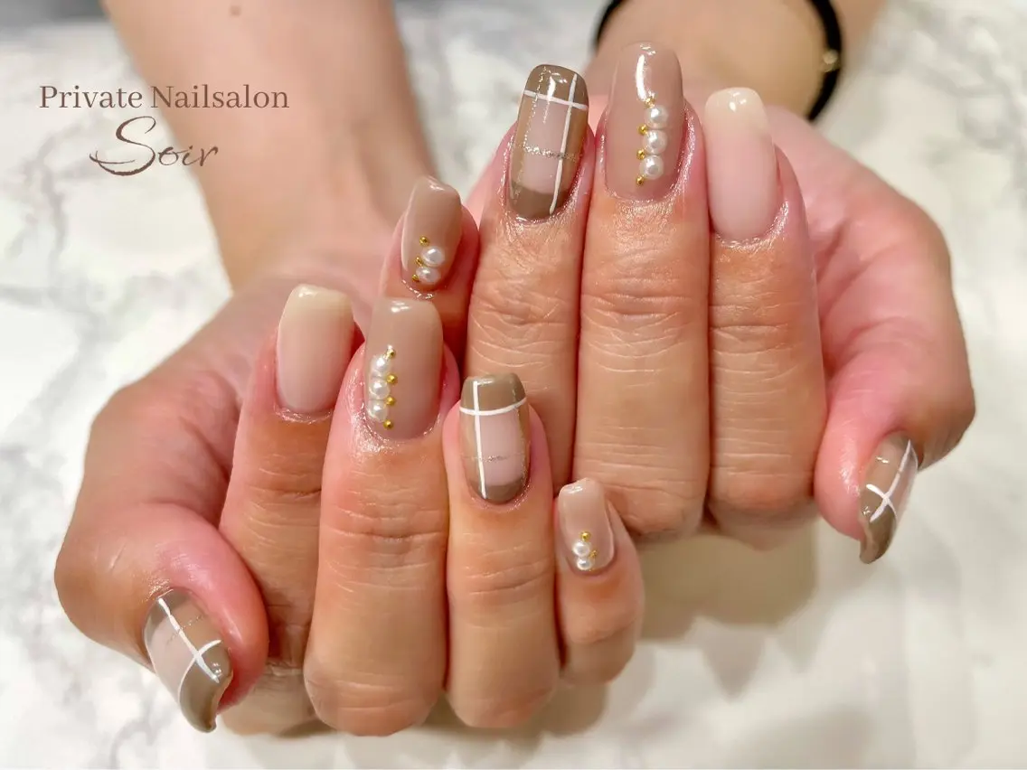 ネイル 持ち込み ストーンネイル ハンドネイル nail soirのネイルデザイン