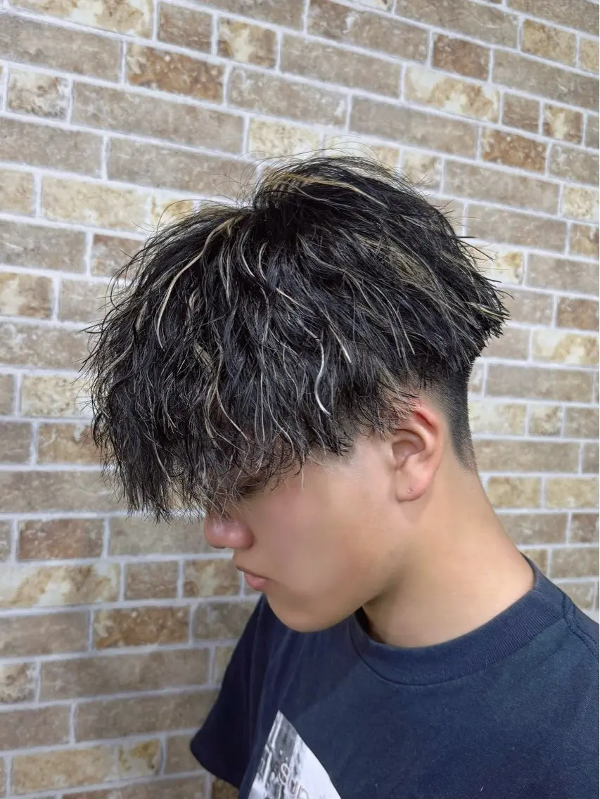 カラー パーマ メンズ カット ヘアカラー パーマ トリートメント ヘアセット メンズパーマ特化 店長望月謙二郎のヘアスタイル