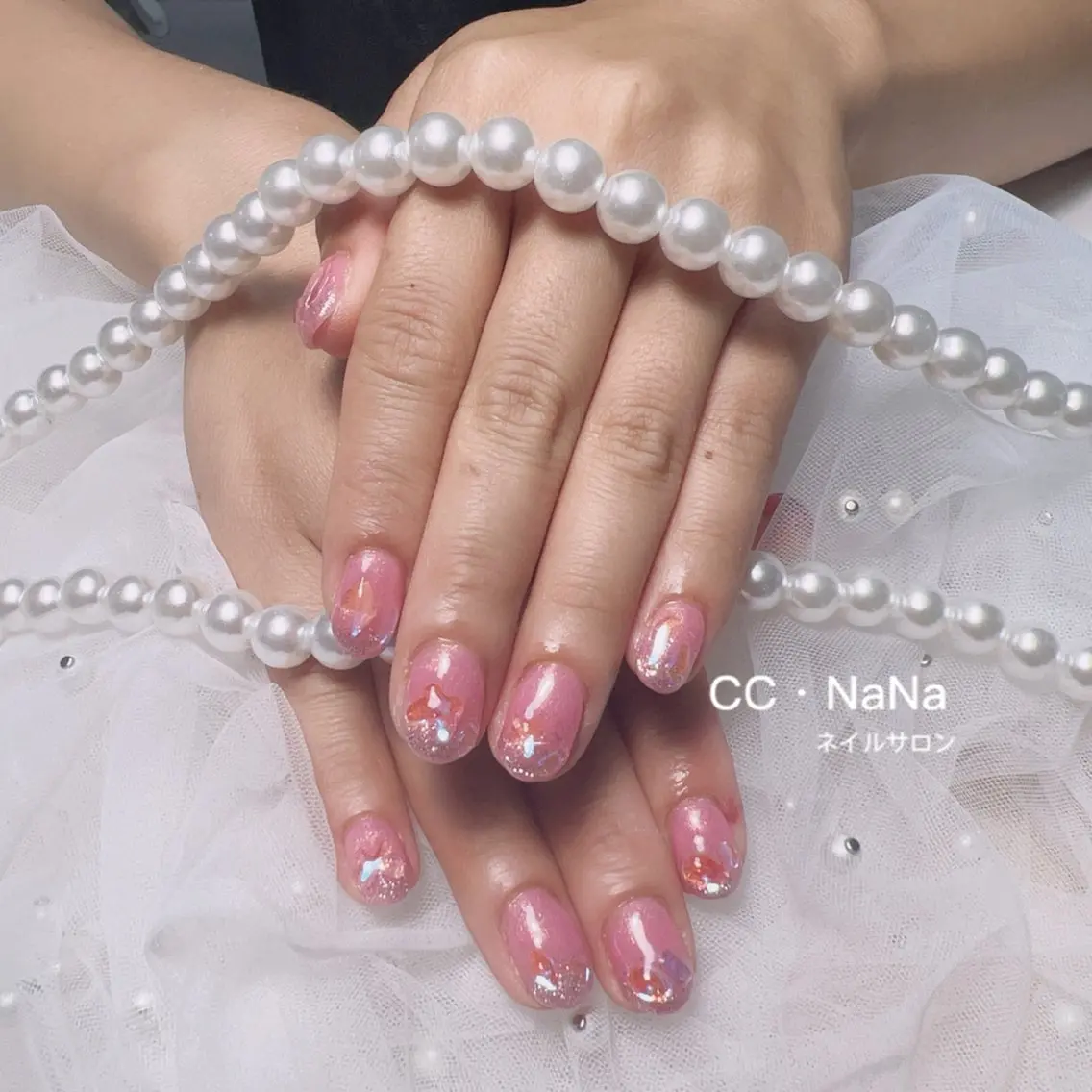ネイル ジェルネイル 夏ネイル ワンホンネイル ハンドネイル 💎CC・NaNa 韓国風ネイル🌙Cのネイルデザイン