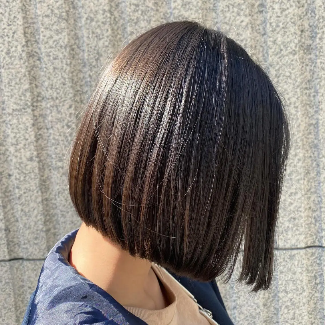 ミディアム カラー ヘアアレンジ アッシュ アッシュグレー アッシュグレージュ バレイヤージュ ミストバング カット ヘアカラー トリートメント 🌟🍒ハイトーン 韓国ヘア/ユウミのヘアスタイル