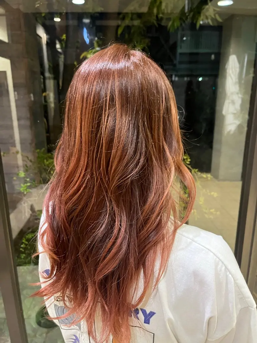 セミロング 赤み消しカラー 🩵かりんのヘアスタイル