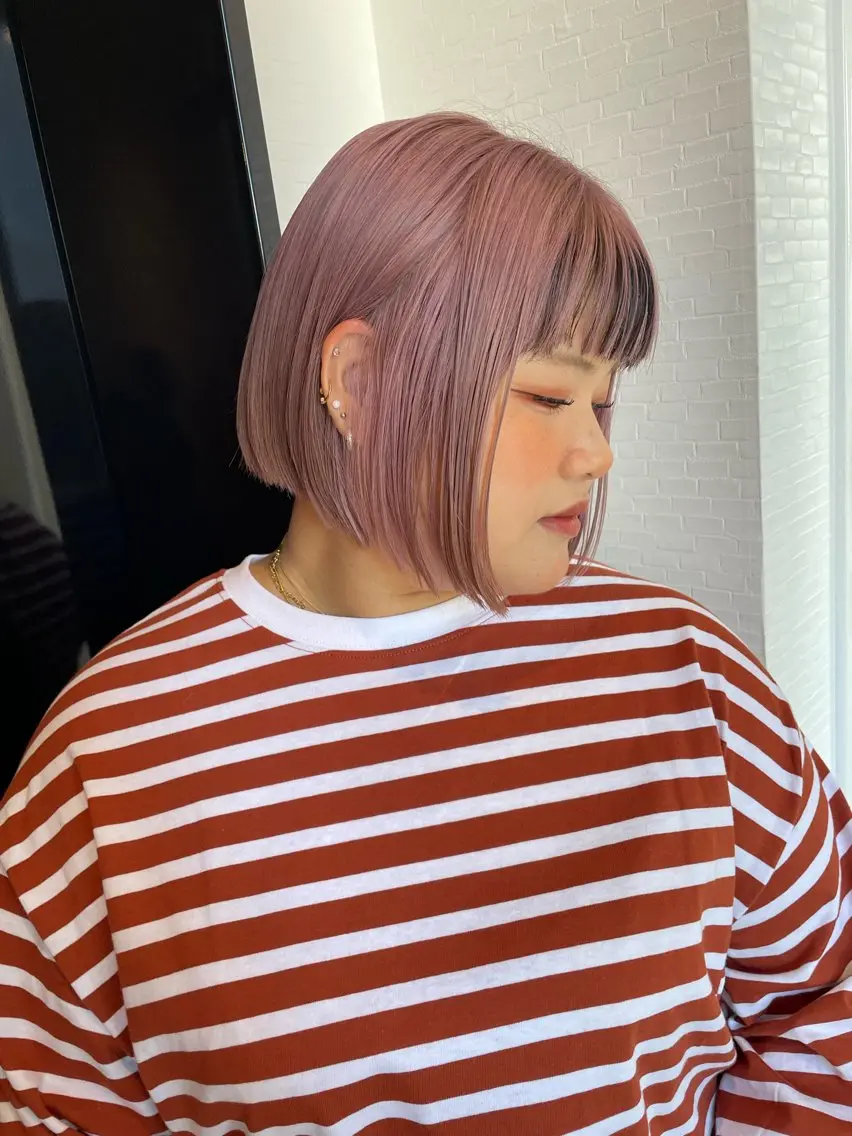 ショート カラー ブラウンカラー ダークブラウン グレージュ ピンクカラー カット ヘアカラー YUI/ ブリーチカラー🌷のヘアスタイル