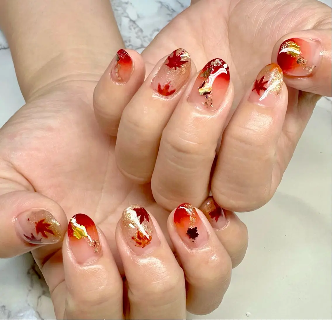 ネイル ハロウィン キラキラネイル マグネットネイル ミラーネイル ニュアンスネイル Mai’s nailのネイルデザイン