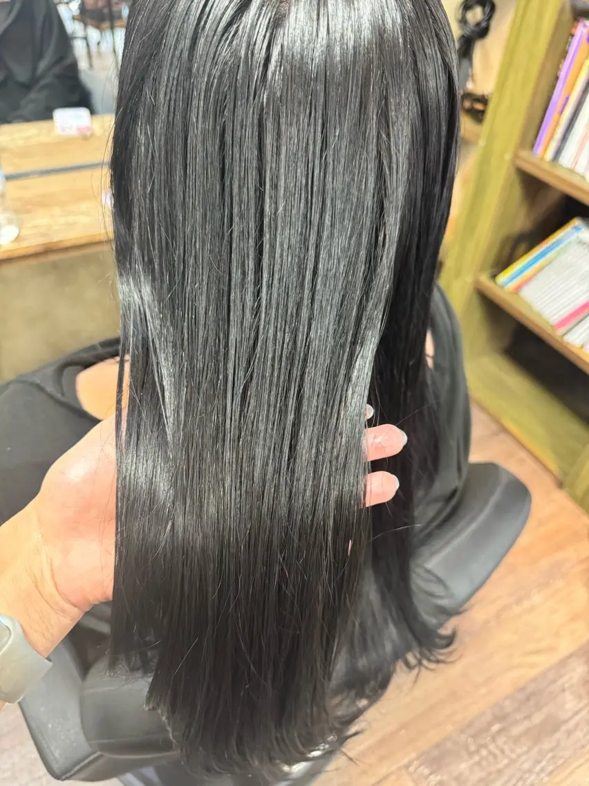 ロング カラー ヘアカラー 艶カラー🎀 YUUKAのヘアスタイル