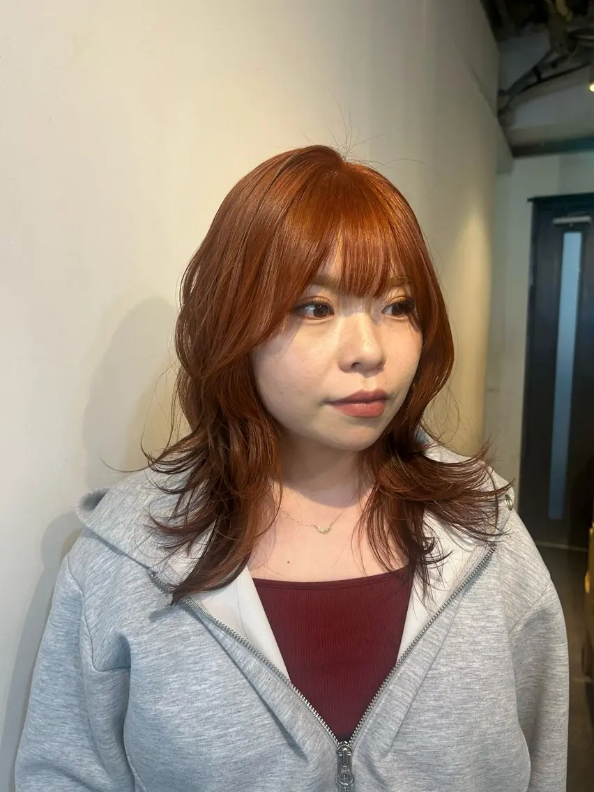 ミディアム カット ヘアカラー ✂韓国レイヤー 🦋みやび🪽のヘアスタイル
