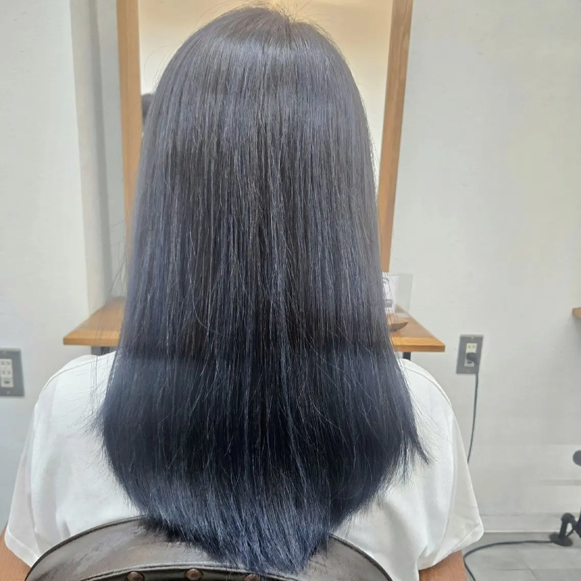 セミロング カラー ヘアカラー 浜田りほ Luxbe 博多バスターミナルのヘアスタイル