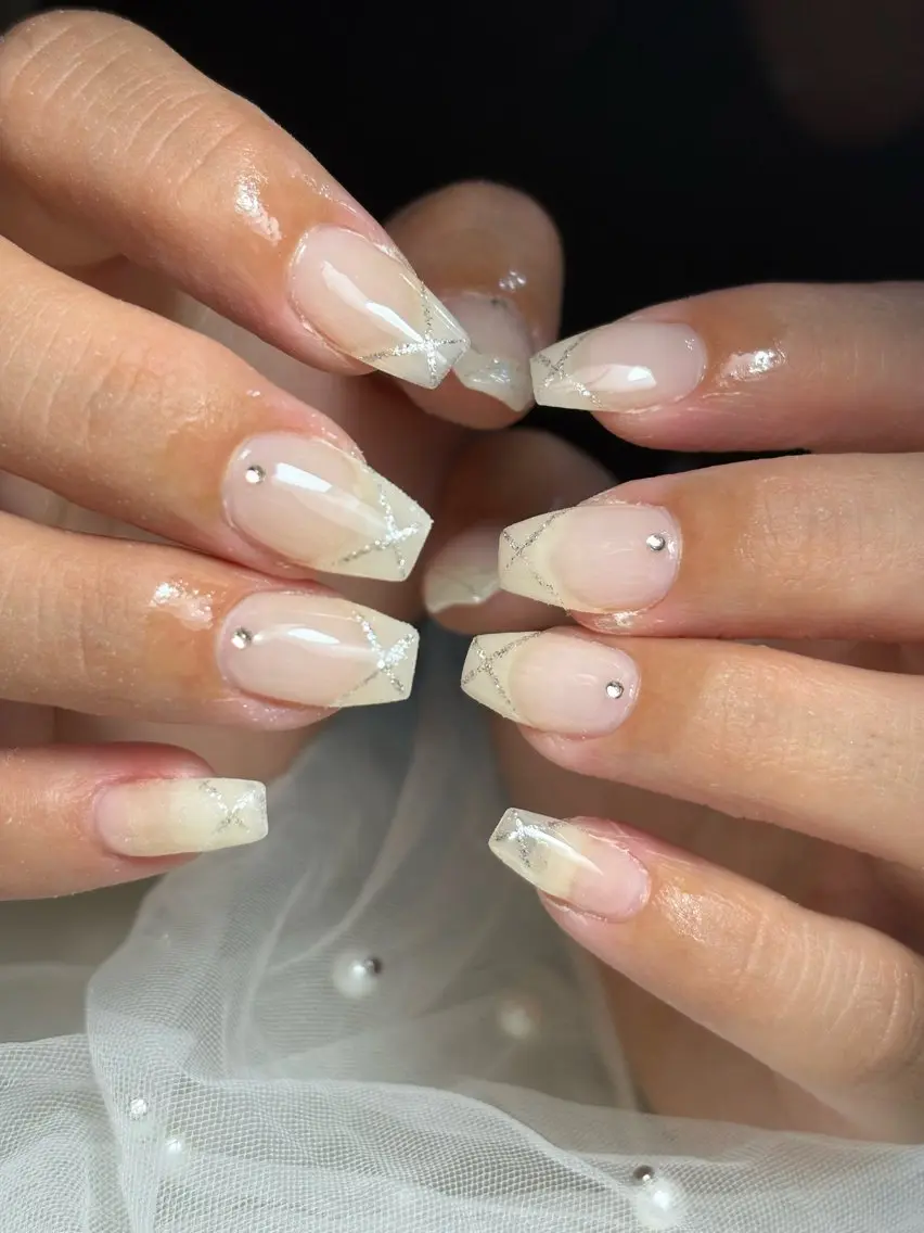 ネイル ハンドネイル フットネイル ✴︎ Delightのネイルデザイン
