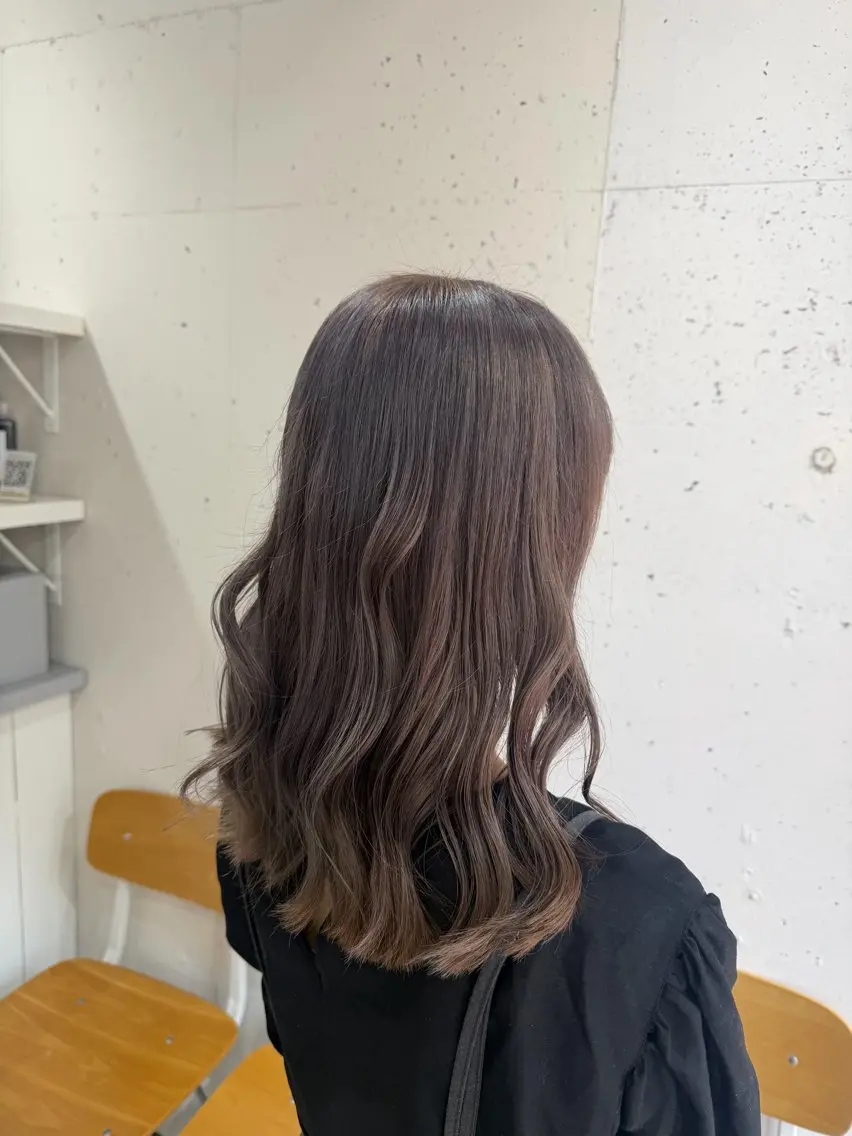 セミロング カット ヘアカラー レイヤーカット 艶髪🎀HINATAのヘアスタイル