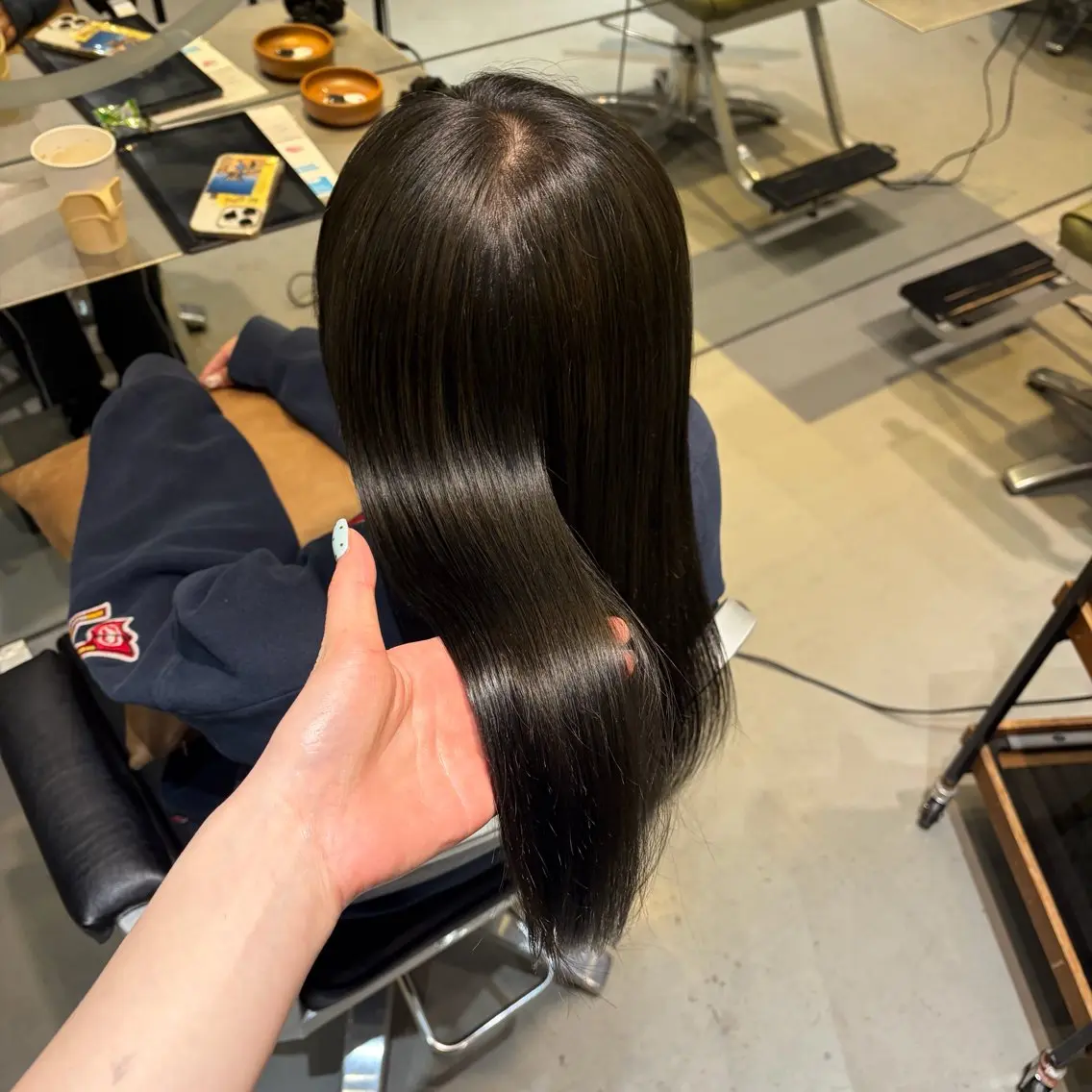 カラー ブリーチ ダブルカラー グレージュ ブリーチなしカラー オリーブグレージュ ヘアカラー トリートメント やまき さきねのヘアスタイル