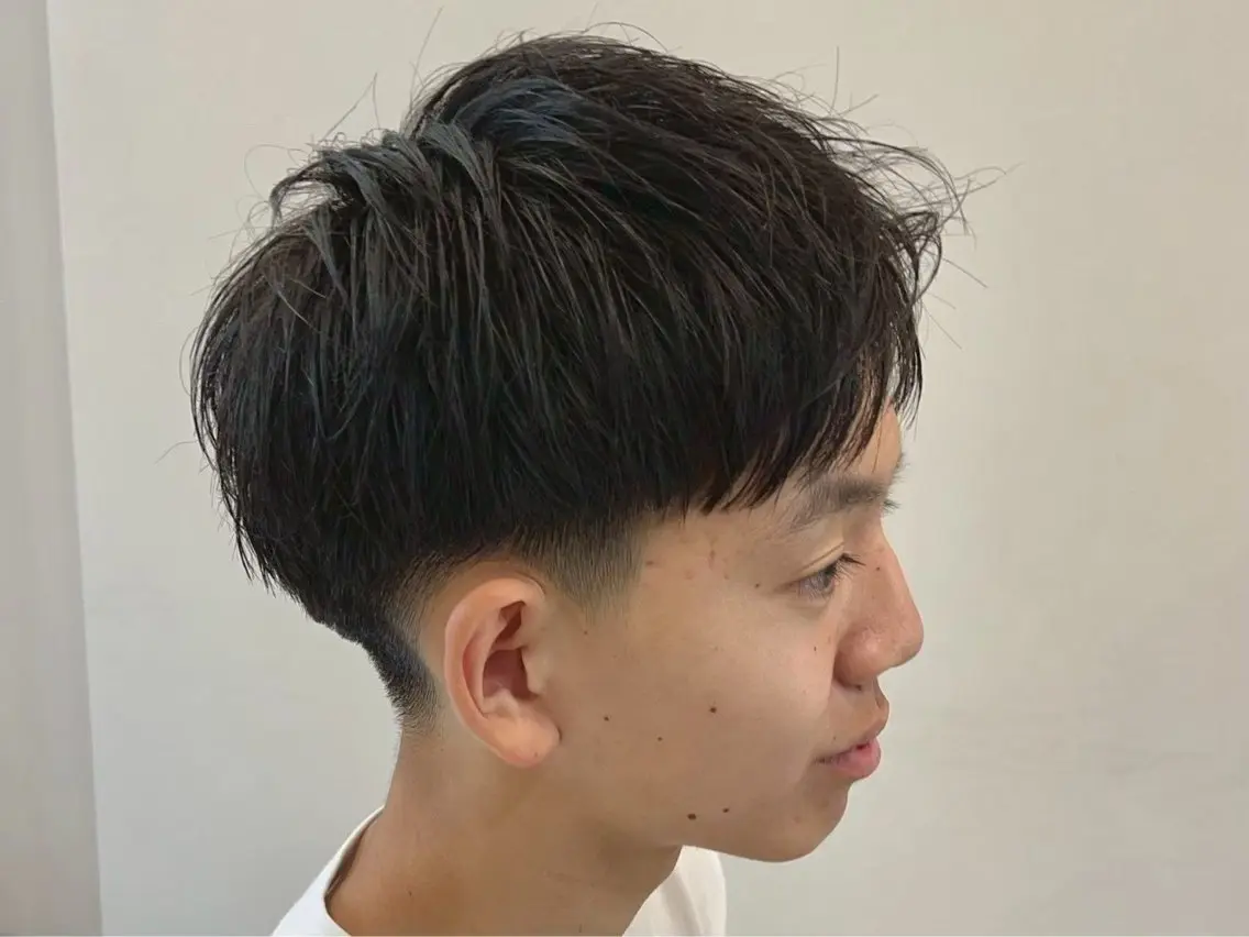 ショート センターパート 韓国ヘア・綾也のヘアスタイル