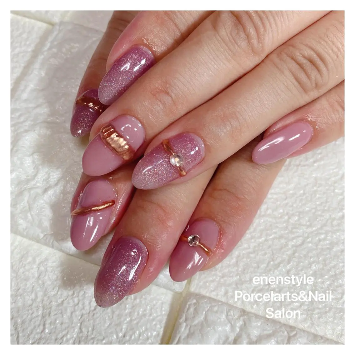 ミディアム ネイル 🐾enen style 🐾のネイルデザイン