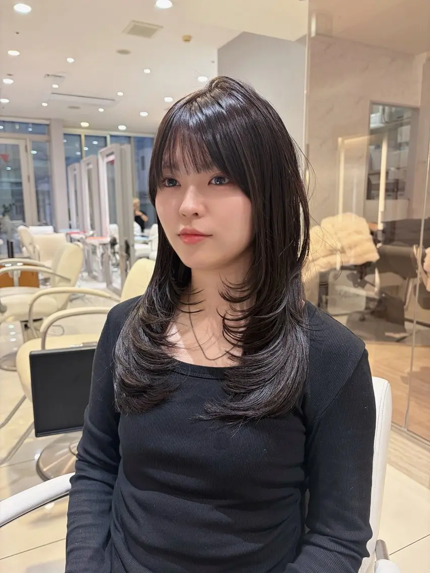セミロング 髪質改善／レイヤー ハッシュカットひなたのヘアスタイル