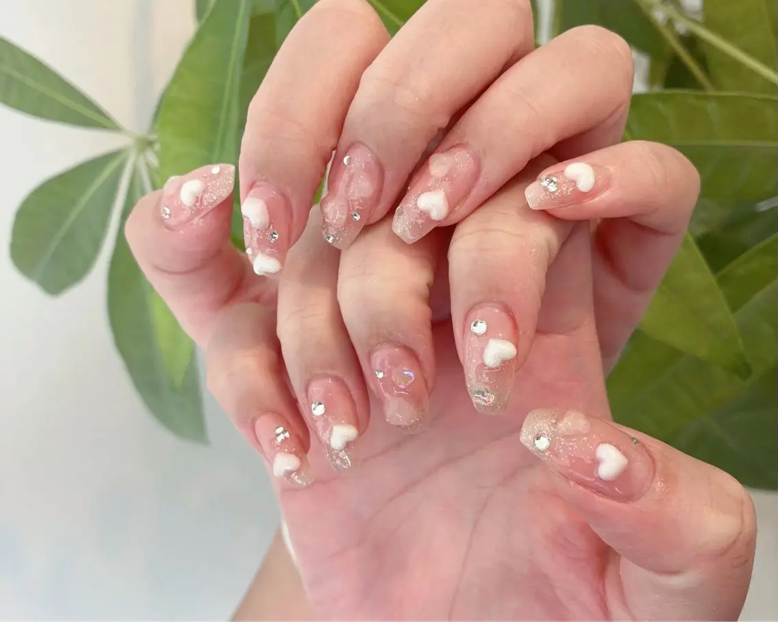 ネイル アートネイル オーロラネイル チークネイル フラワーネイル フレンチネイル ハンドネイル Lienbeauty RiRiのネイルデザイン