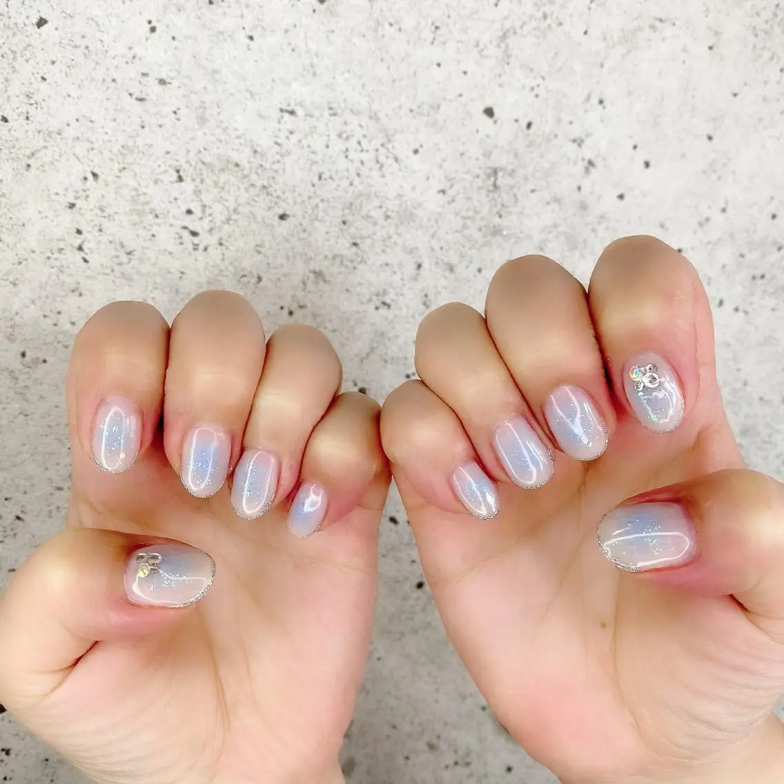 ミディアム カラー パーマ ヘアアレンジ メンズ キッズ ネイル マツエク・マツパ アイブロウ ブルーカラー ブルー チークネイル 夏ネイル ハンドネイル Salon Ｋのネイルデザイン