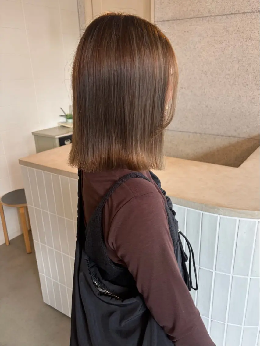 セミロング ヘアカラー 小川 美咲のヘアスタイル