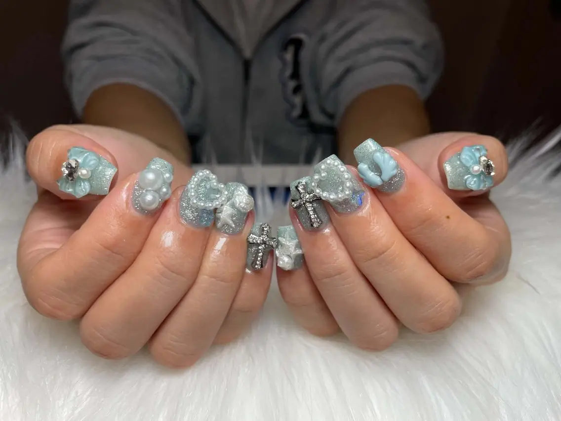 ネイル 長さ出し フレンチネイル ジェルネイル ガラスフレンチ キラキラネイル ハンドネイル Nail Salon Anのネイルデザイン