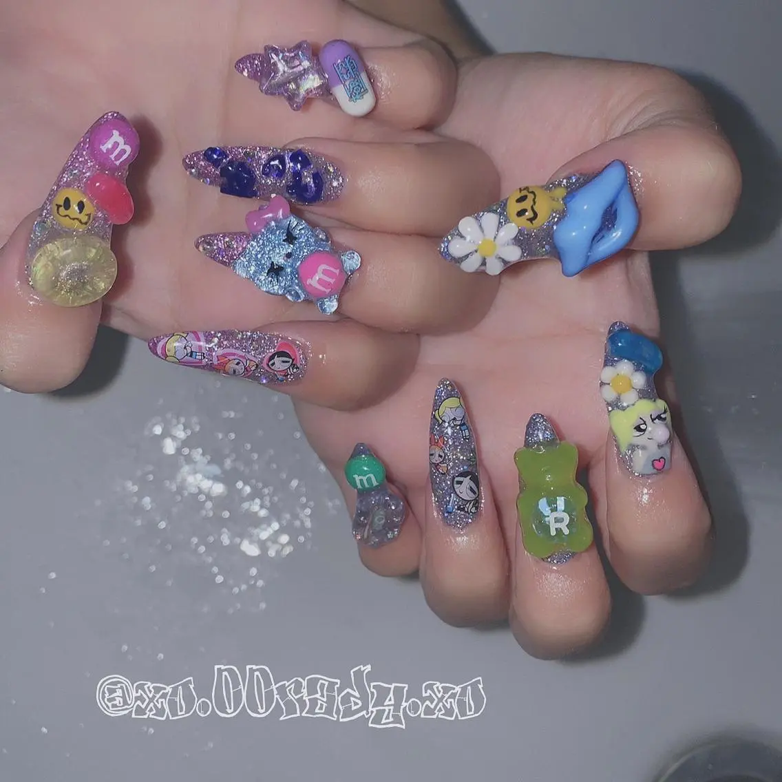 ロング ネイル ⛓Miyu ⛓のネイルデザイン