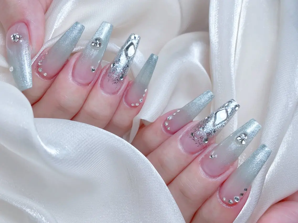 ネイル ハンドネイル M🌷nail 長さだし専門店のネイルデザイン