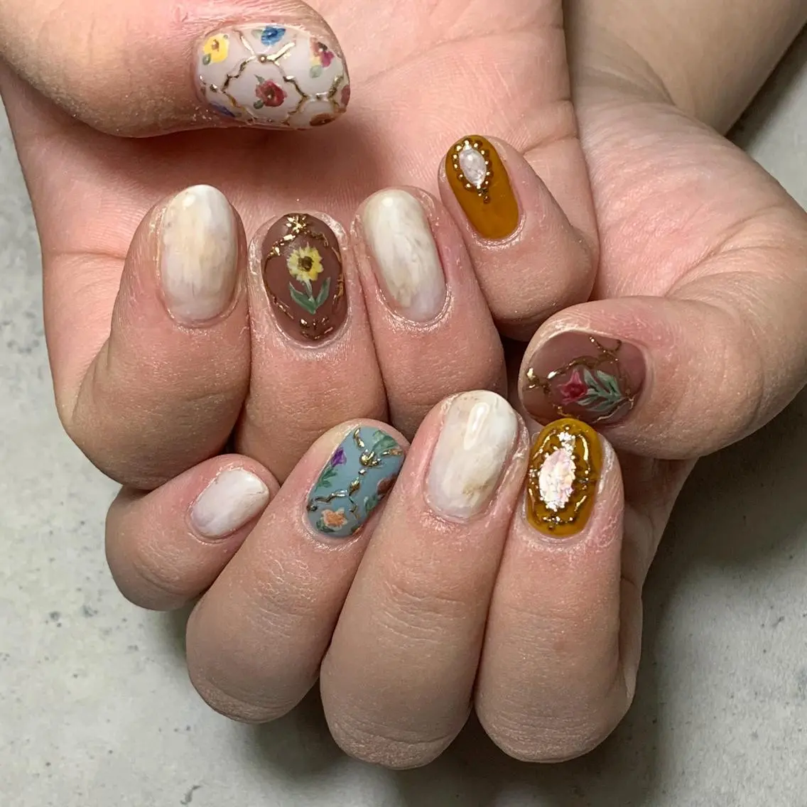 ネイル ハンドネイル FIORITURA aiのネイルデザイン