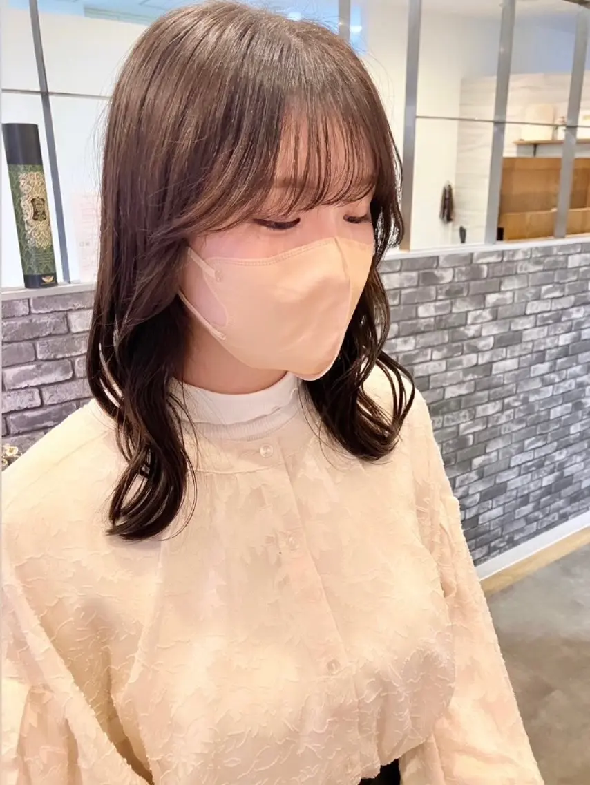 ミディアム カット ヘアカラー mai /attraのヘアスタイル