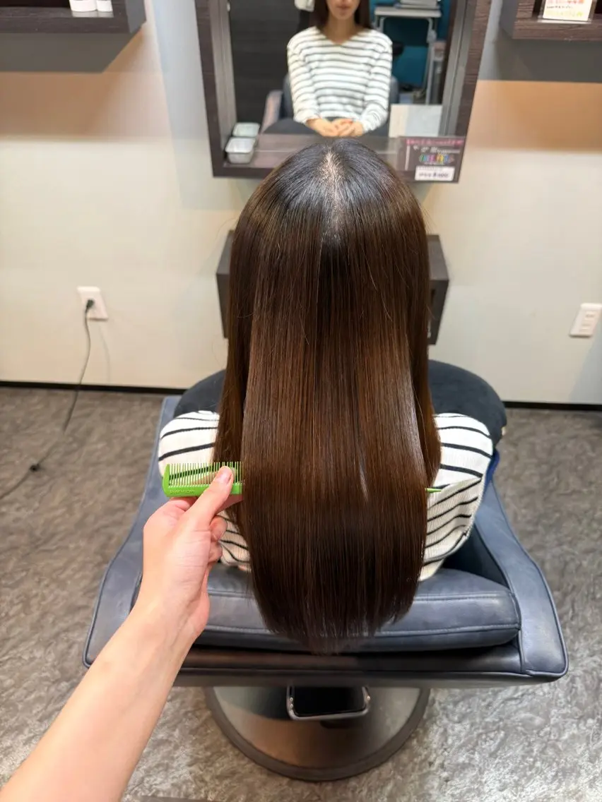 セミロング 縮毛矯正 縮毛矯正 奴賀 詩のヘアスタイル