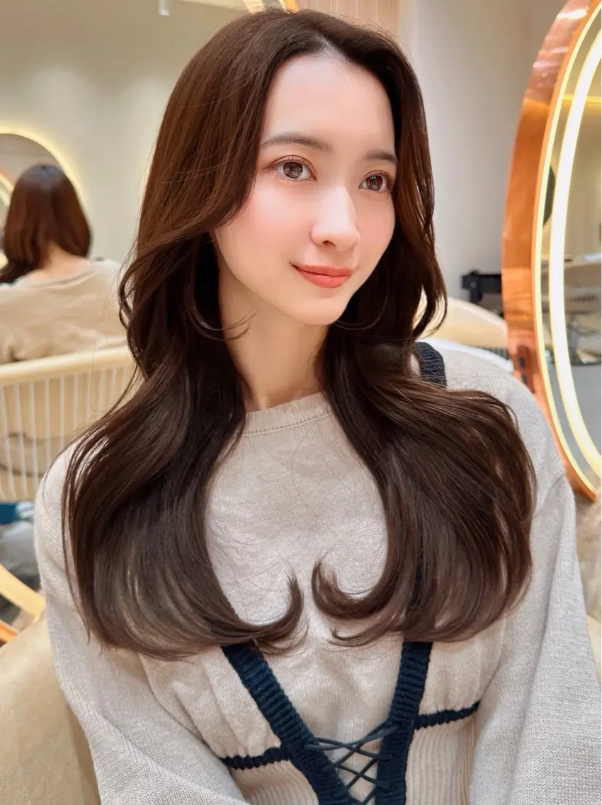 セミロング カラー カット ヘアカラー トリートメント 縮毛矯正✨🫧 レイヤー川村利幸のヘアスタイル