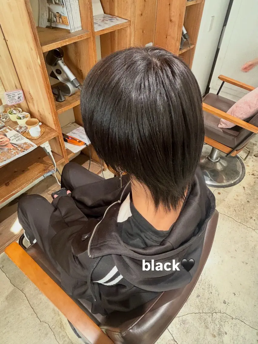 カラー 渕 克嘉のヘアスタイル